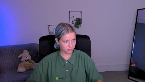 Snapshot of nelly_storm chatting on September 12, 5:42 am nelly_storm online show from September 12, 5:42 am