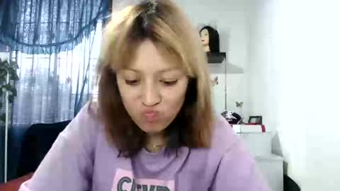 Snapshot of nena_lov chatting on February 21, 5:31 pm Star online show from February 21, 5:31 pm