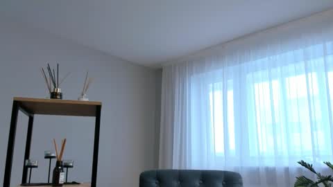 Leone online show from February 15, 7:51 am