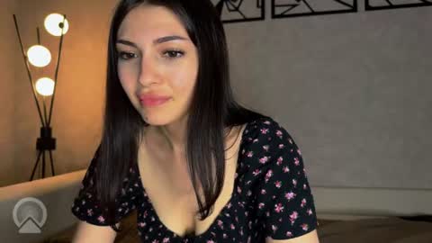 neo_moon1 online show from July 14, 9:42 pm