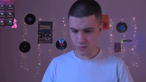 neo_raze_ online show from March 8, 9:30 pm