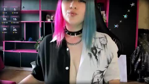 Ada online show from June 3, 2:33 pm
