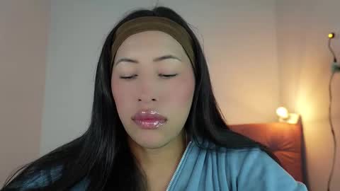 Helena    Every Friday new video for my fan club loves  online show from October 22, 6:20 pm