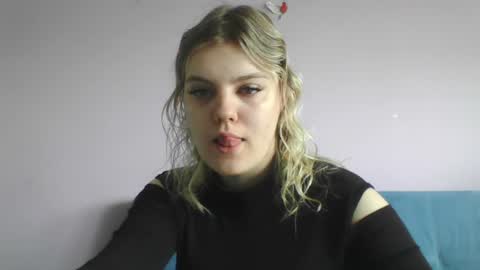 never_enoughh online show from July 10, 6:18 am