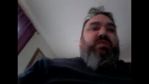 Snapshot of neverseentthatb4 chatting on December 25, 9:00 pm Matt online show from December 25, 9:00 pm
