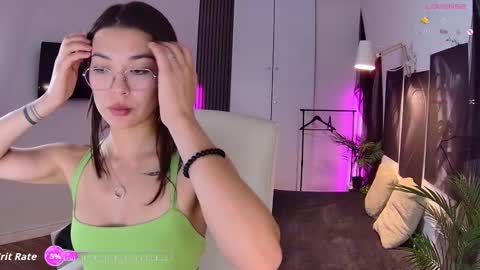 Alice online show from September 26, 2:14 pm