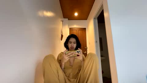 kindra online show from February 25, 11:32 am