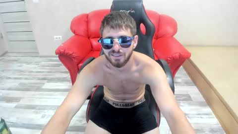 Snapshot of newboy69_ chatting on September 20, 5:49 pm newboy69_ online show from September 20, 5:49 pm