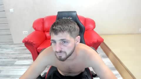 Snapshot of newboy69_ chatting on September 13, 9:17 pm newboy69_ online show from September 13, 9:17 pm