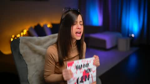 newchloe18 online show from January 17, 8:06 pm