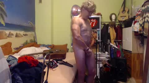 the hole wold is very horny online show from December 5, 2:28 pm