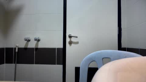 Snapshot of newzex66 chatting on January 15, 8:05 pm newzex66 online show from January 15, 8:05 pm