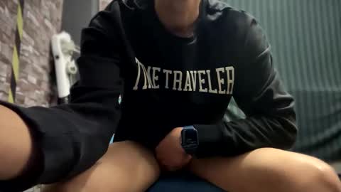 Snapshot of newzex66 chatting on February 7, 9:47 am newzex66 online show from February 7, 9:47 am