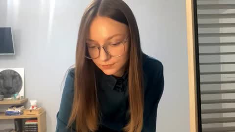 Agne online show from November 22, 2:26 pm