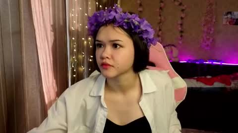 Snapshot of nezo_cutee chatting on October 20, 8:19 am Nezoro online show from October 20, 8:19 am