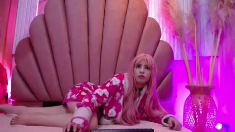 Nezu online show from November 21, 8:56 am