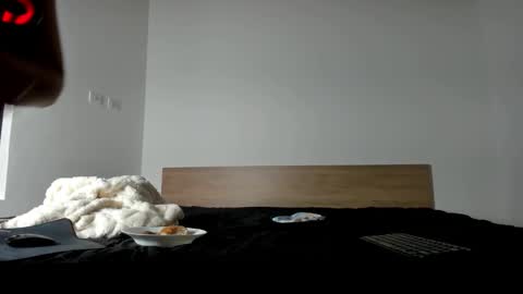 nhefertary online show from January 18, 5:27 am