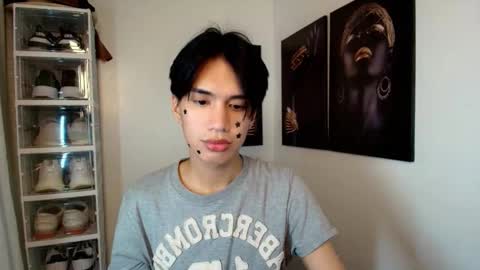 nhicolasklyde online show from September 29, 3:27 am