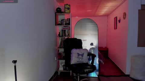 Nia online show from March 2, 7:09 pm