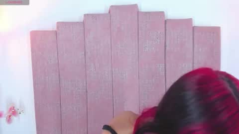 Nia online show from March 5, 1:09 pm