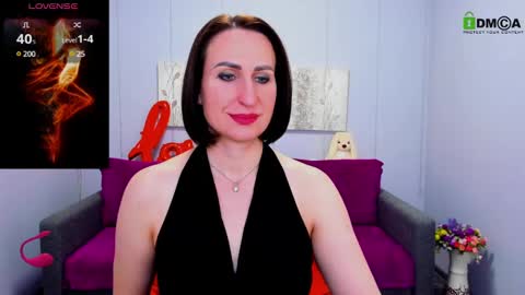 niasmithh online show from March 12, 1:08 pm