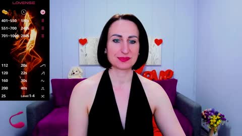 niasmithh online show from February 15, 1:27 pm