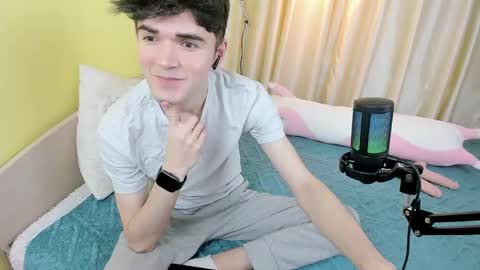 Nick PVT is open FanslyTwitter - Nic kycb online show from December 26, 6:33 pm