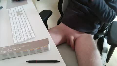 nice_dicknballs online show from May 6, 11:38 am