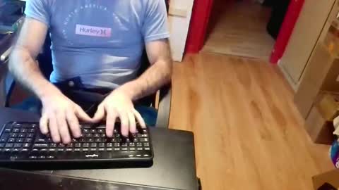 nicecck24 online show from December 18, 5:14 am