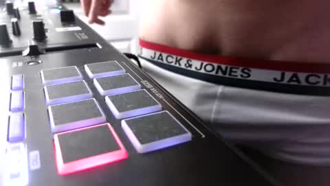 niceguy_69xx online show from February 21, 9:51 pm