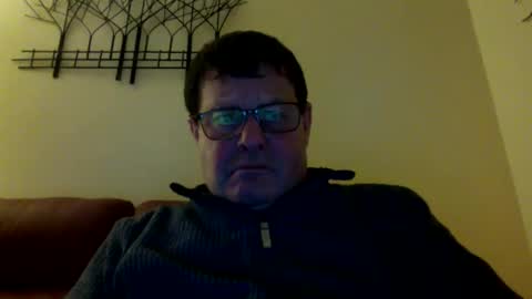 Keith999 online show from February 5, 9:07 pm