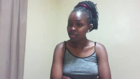 nicemillow online show from December 6, 8:12 pm