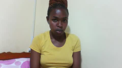 nicemillow online show from March 4, 7:11 pm