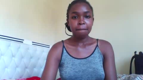 nicemillow online show from December 15, 2:16 pm