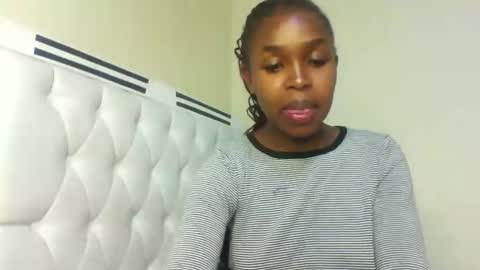 nicemillow online show from December 9, 5:41 pm