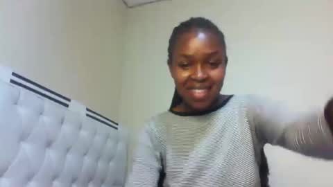 nicemillow online show from December 9, 11:24 pm