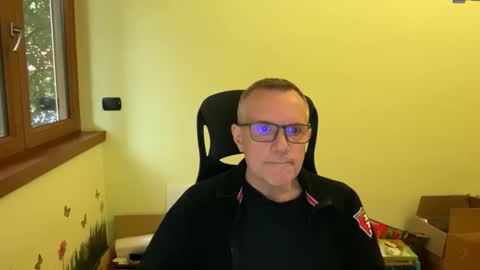 Andrew online show from October 1, 4:39 pm