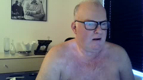 Snapshot of nicexxdane chatting on March 6, 6:52 am nicexxdane online show from March 6, 6:52 am