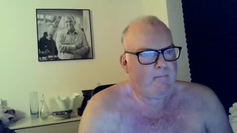 Snapshot of nicexxdane chatting on February 22, 5:55 am nicexxdane online show from February 22, 5:55 am