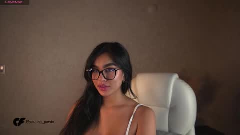 nichole__evans online show from October 22, 1:53 am