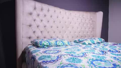 Nichole online show from October 31, 10:59 am