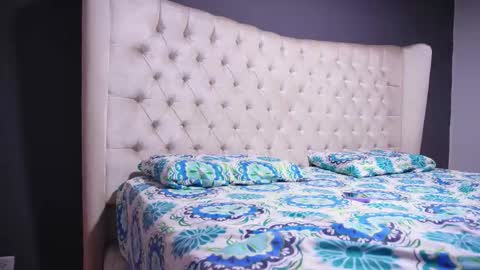 Nichole online show from November 2, 11:10 am