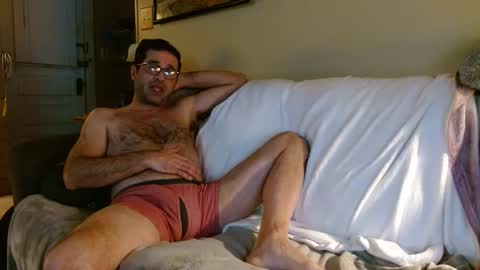 Snapshot of nichous77 chatting on January 16, 12:01 am Nick online show from January 16, 12:01 am