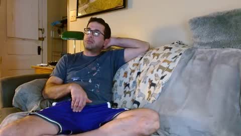 Snapshot of nichous77 chatting on December 3, 12:08 am Nick online show from December 3, 12:08 am