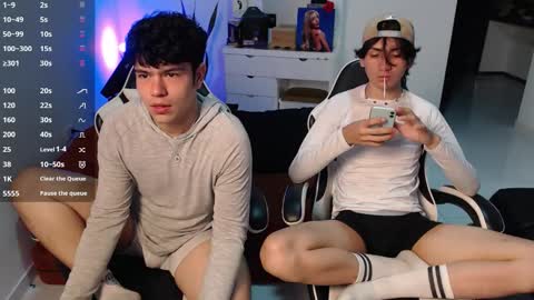 nick_and_alec online show from October 6, 11:55 pm