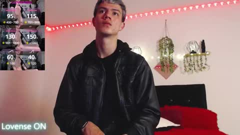 Nick  online show from March 25, 7:42 pm