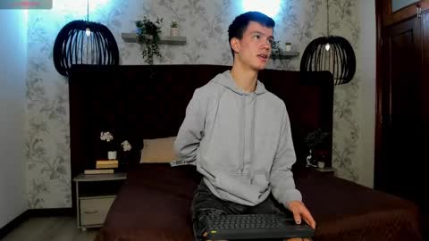 Nick  online show from September 29, 12:15 pm