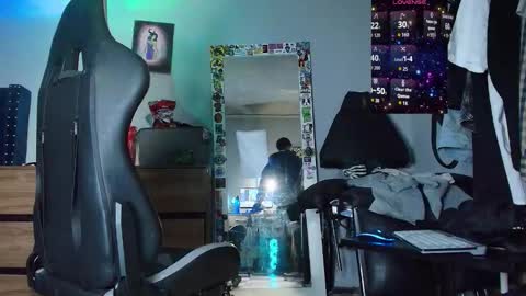 Nickhot0609 online show from November 24, 1:37 am