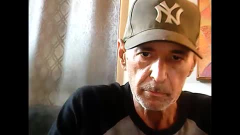 nickincali online show from December 14, 7:09 pm