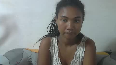 nickiqqyuu online show from June 3, 7:22 am